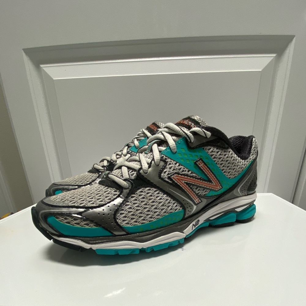 New Balance 1080v2 Women  Zs 6.5B Grey